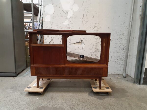 Vintage TV/radio møbel, bar, teak