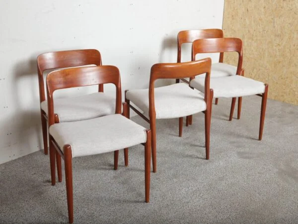 Fem spisestole af NO Møller model 75 i massiv teak — billede 5