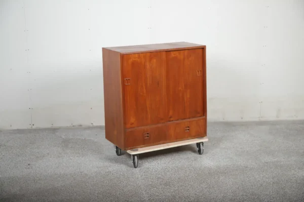 Lille skab/skænk, teak