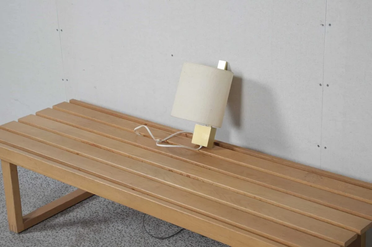Lampe i messing: modelnavn Adagio E 1197 af Katja Resting for Fog og Mørup