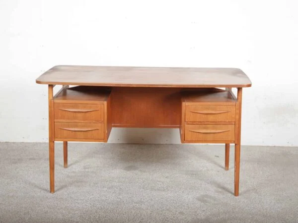 Tibergaard Skrivebord i teak, Tibergaard