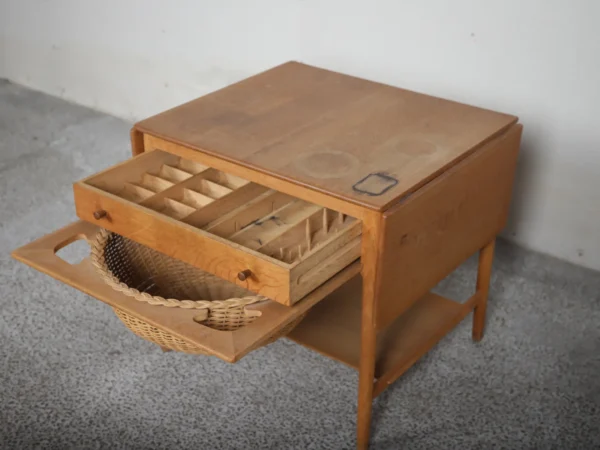 Wegner, AT33 Sybord i massiv egetræ, Wegner, AT33. Til renovering — billede 5