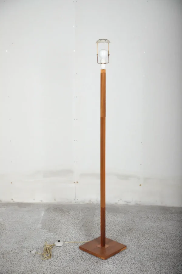 Standerlampe i palisander, firkantet