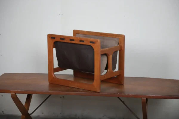 Magasinholder i massiv teak, 1960’erne, Aksel Kjersgaard