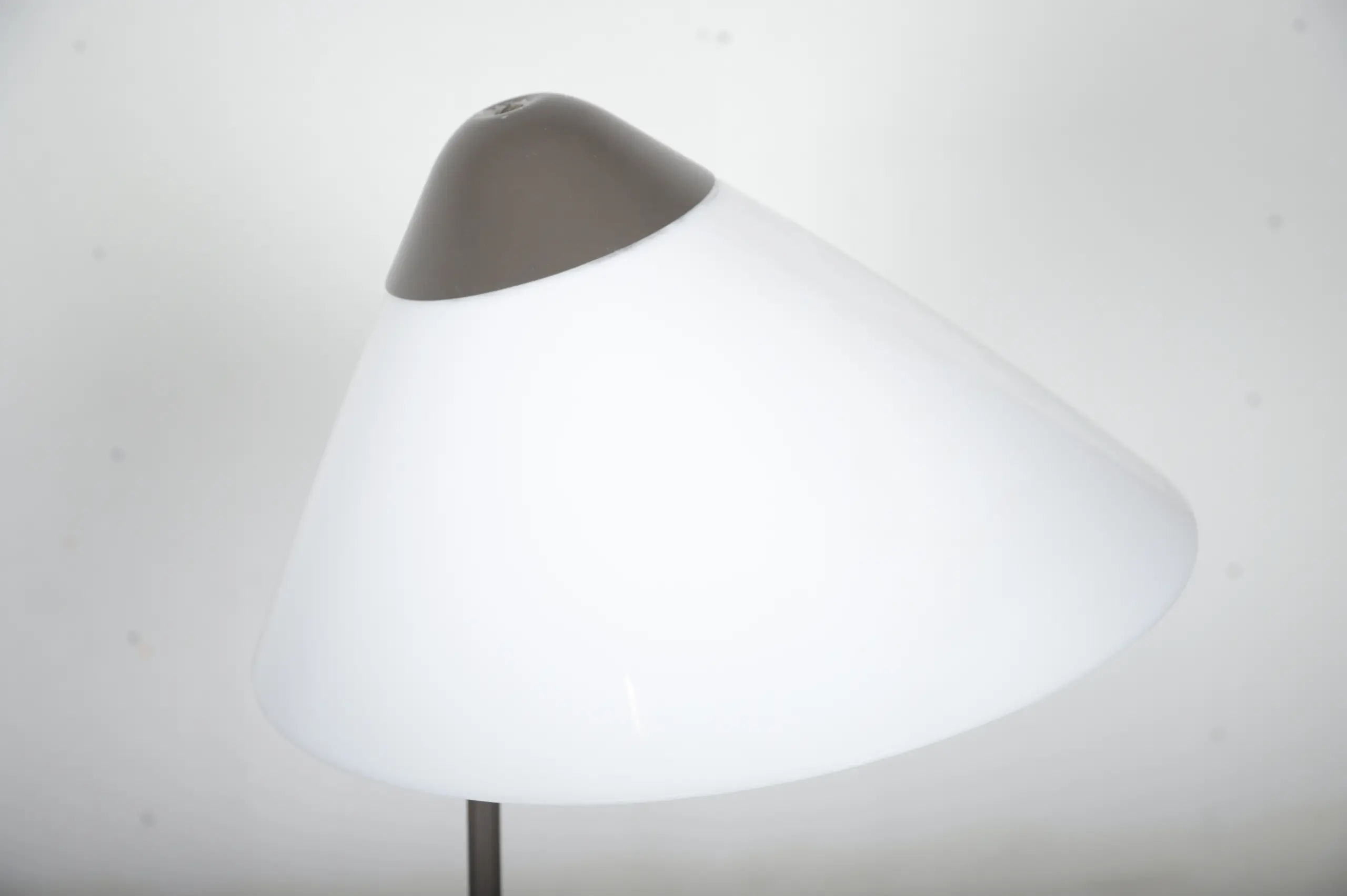 Standerlampe, Hans J. Wegner, model Opala