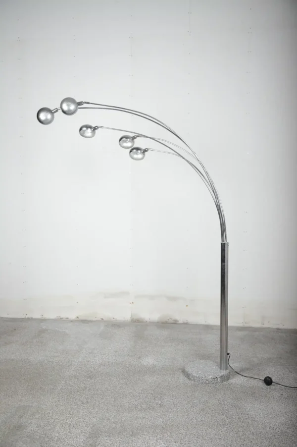 Standerlampe med fem arme