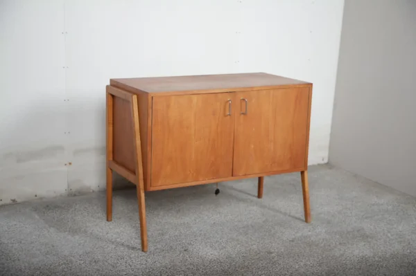 Pladespiller-skab, teak