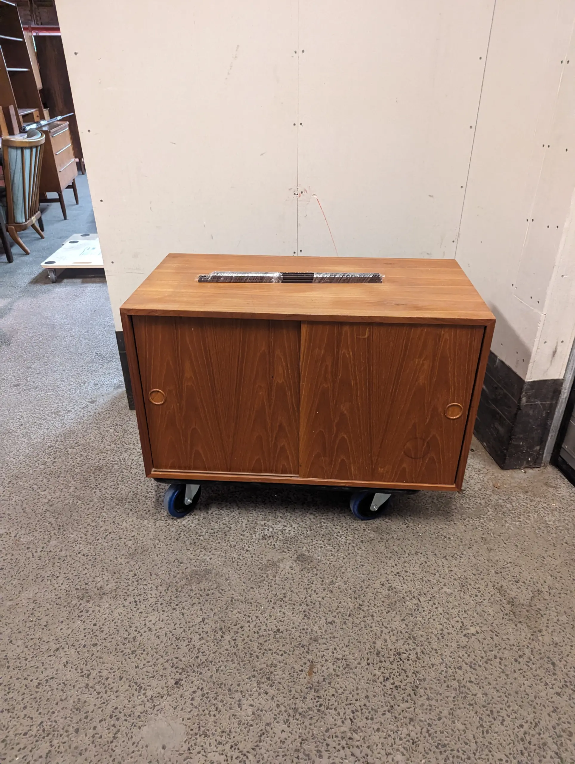 Vangereol med ét skab, FM Furniture, Kai Kristiansen
