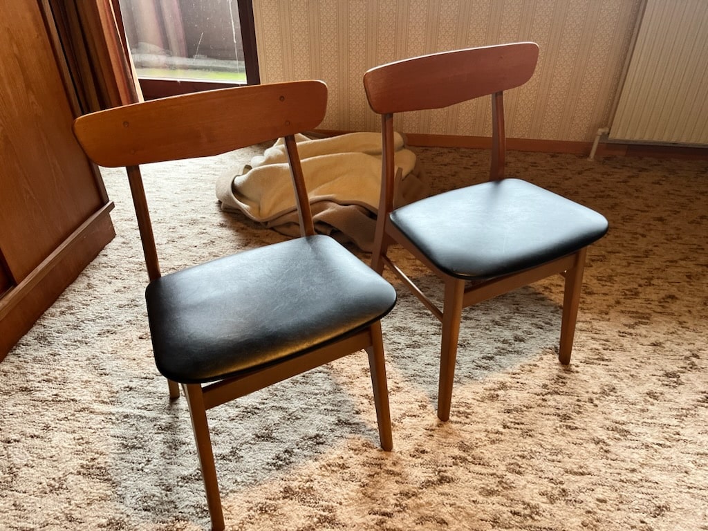 10 spisestole, massiv egetræ – CANCEL