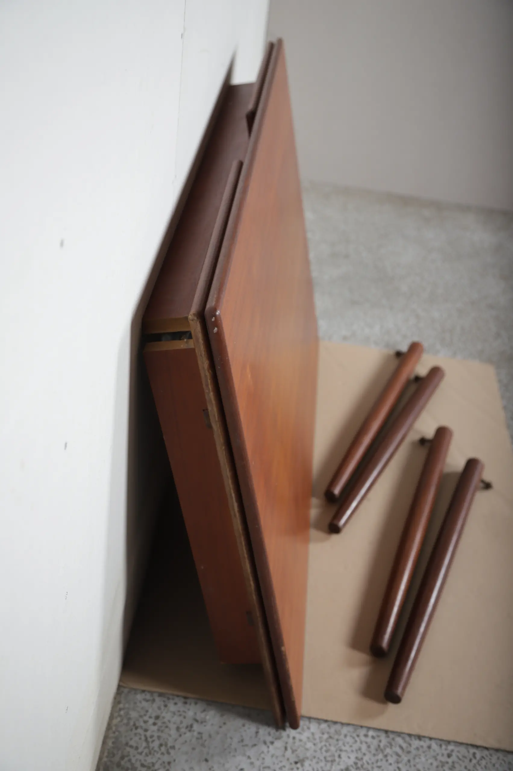 Spisebord i teak med hollandsk udtræk 223×81