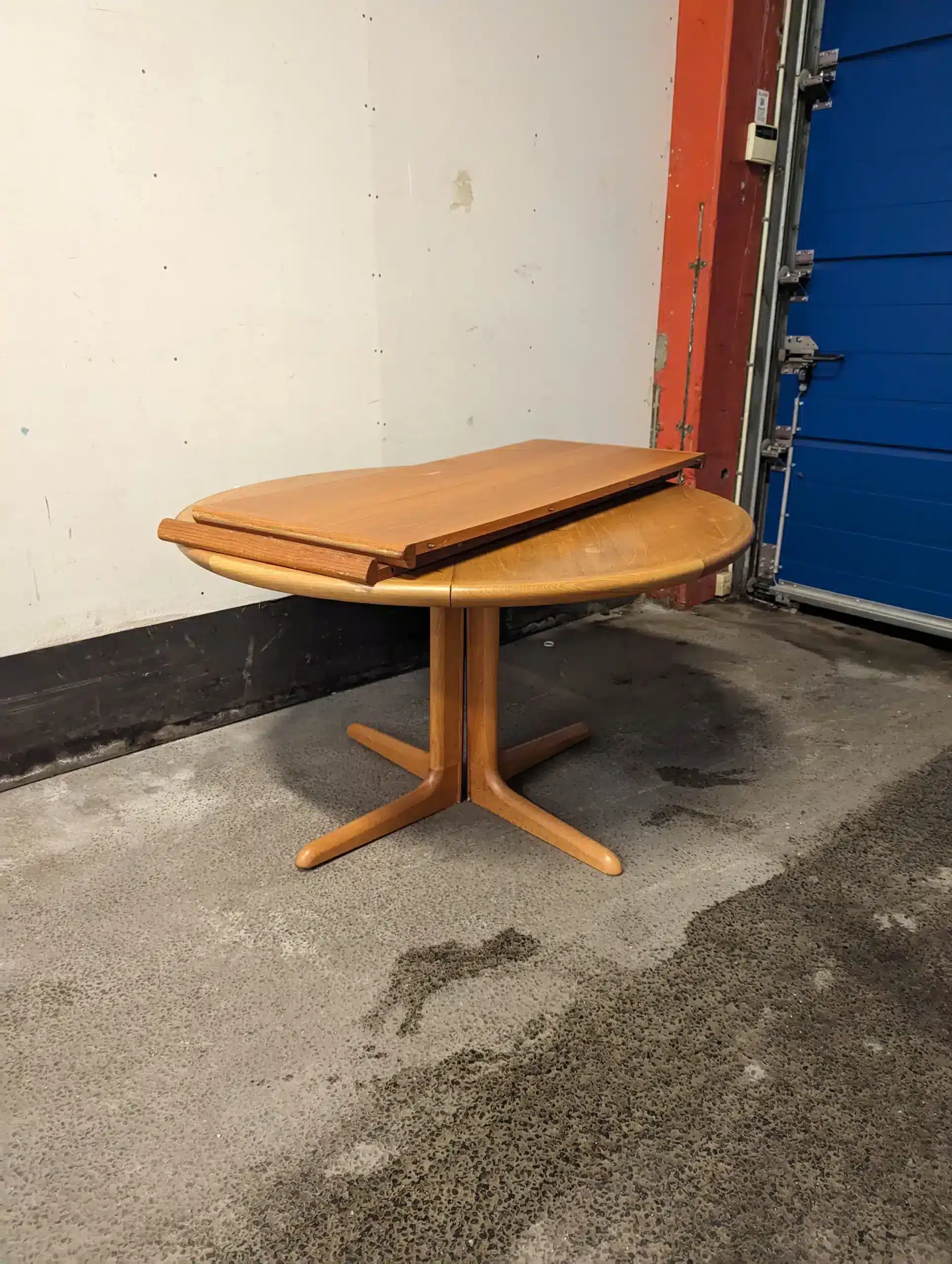 Skovby Rundt spisebord i teak med tillægsplader, Skovby
