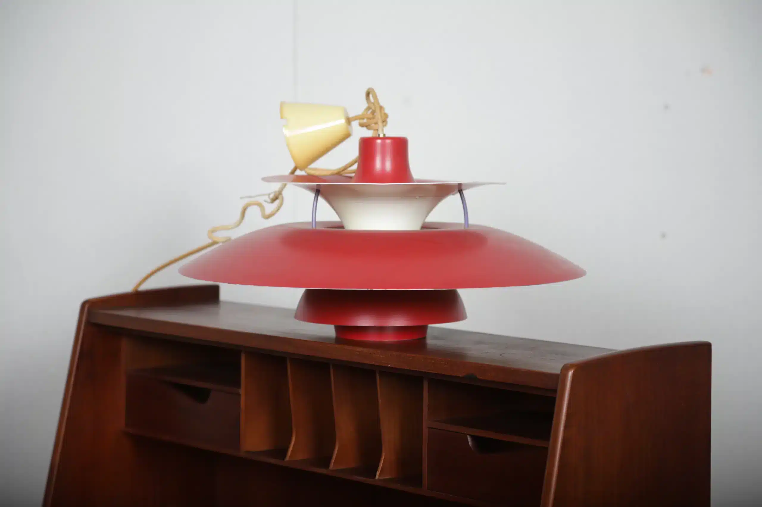 PH5 lampe, rød, bulet