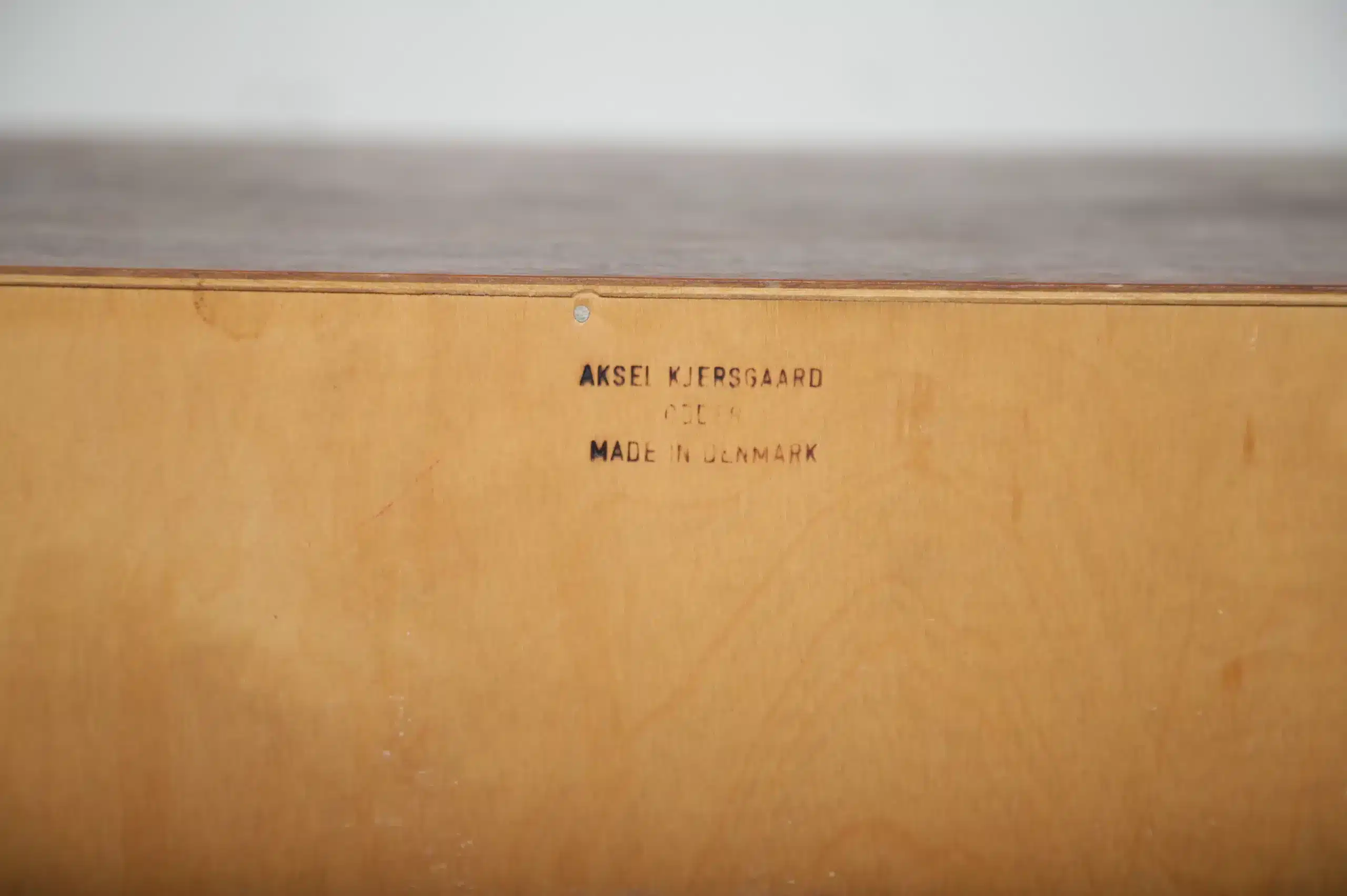Aksel Kjersgaard, model no 34 Entré kommode med reparation, Aksel Kjersgaard — billede 3
