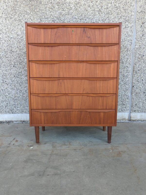 Kommode, seks skuffer, teak