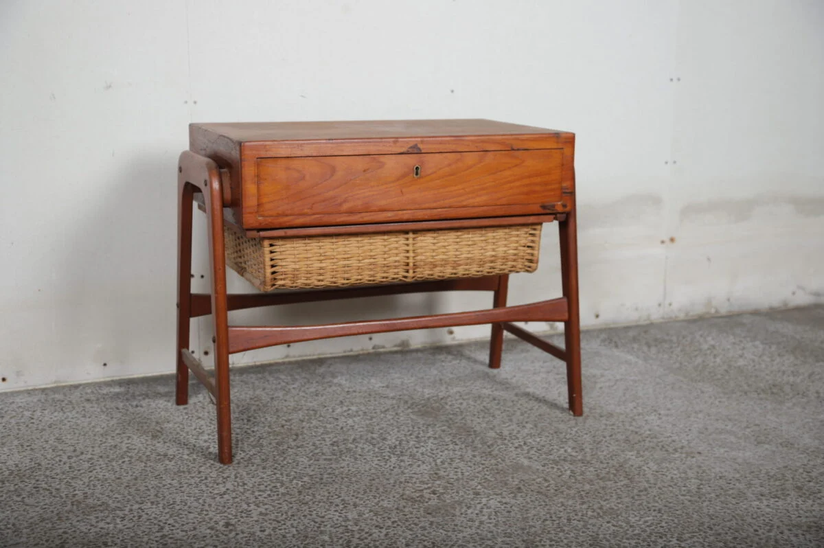 Poul Dinesen Sybord, teak, Poul Dinesen