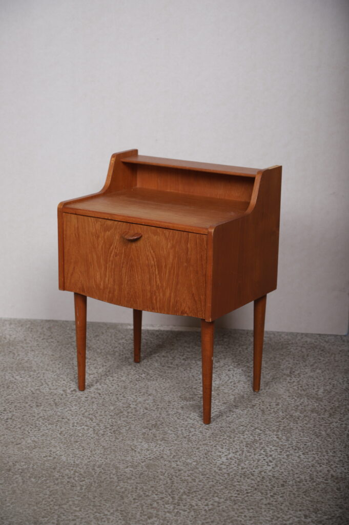 Natbord i teak
