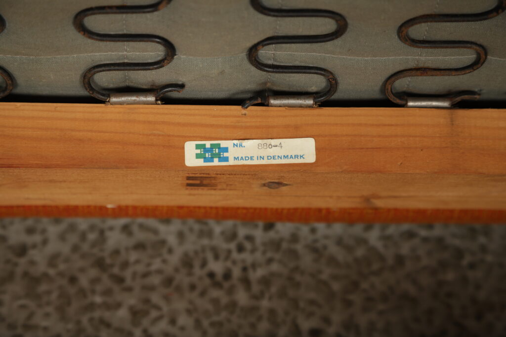 Trepersoners sofa, til ompolstring