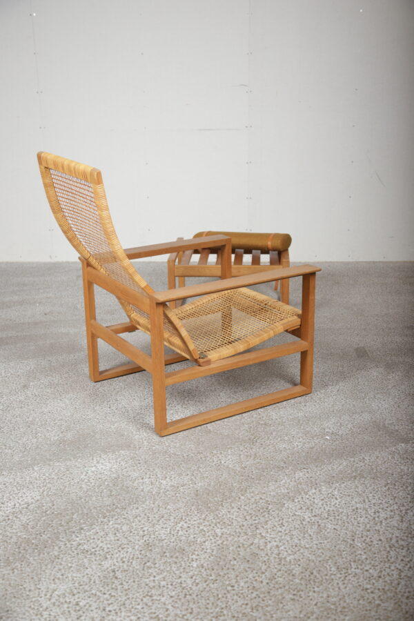Børge Mogensen slædestol med sjeneflet og skammel, model 2256, egetræ, Fredericia Furniture