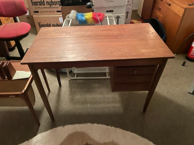 Skrivebord, smalt, teak