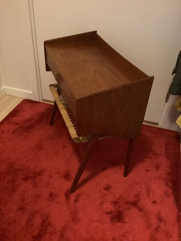 Natbord/sengebord, sjeneflet, teak — billede 2