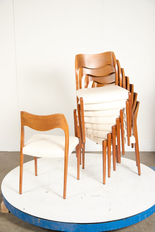 8 spisestole i massiv teak af N.O. Møller, model 71