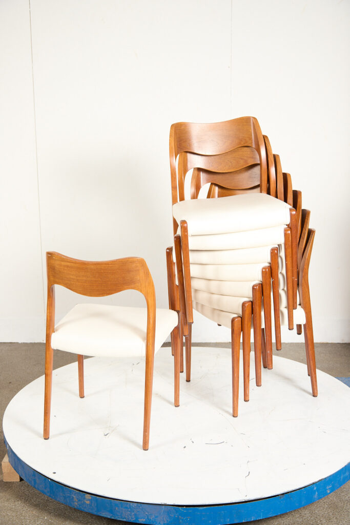 N.O. Møller, model 71 8 spisestole i massiv teak af N.O. Møller, model 71