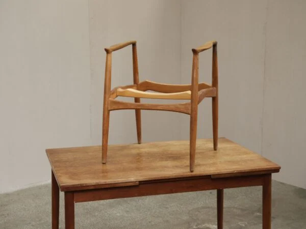 Erik Buch Captains Chair Armstol, Erik Buch Captains Chair, egetræ, til renovering — billede 11