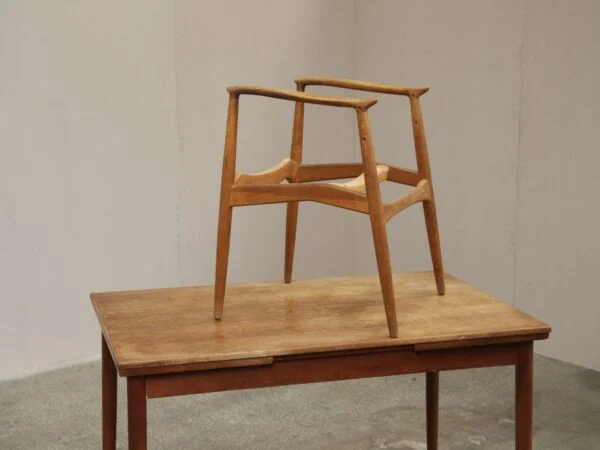 Armstol, Erik Buch Captains Chair, egetræ, til renovering