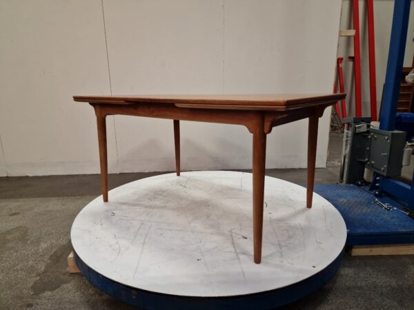 Spisebord med hollandsk udtræk, teak, Omann Jr, model 54