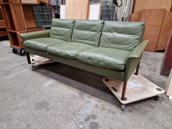 Trepersoners sofa af Hans olsen. CS Møbler, Glostrup