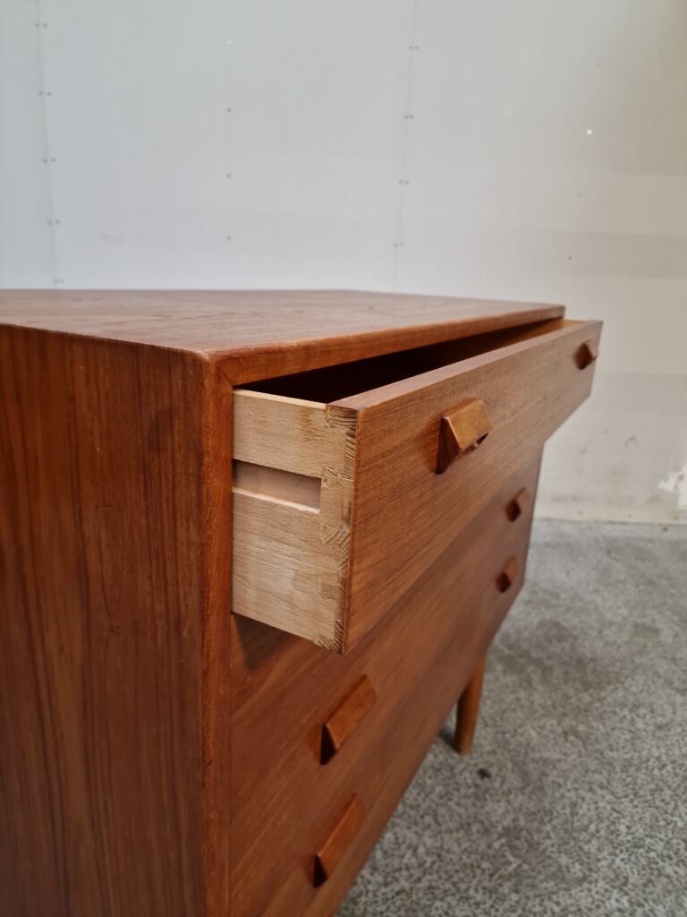 Kommode med fire brede skuffer, teak, Børge Mogensen #1