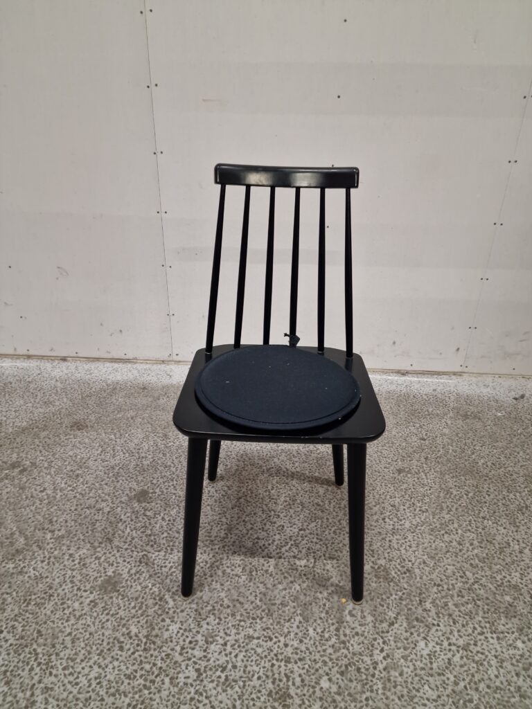 Sort pindestol, Farstrup model 216