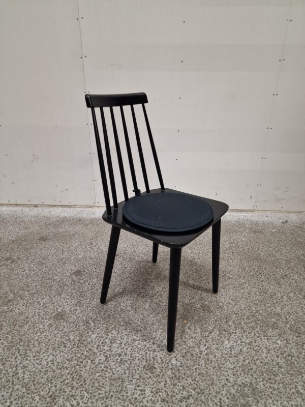 Sort pindestol, Farstrup model 216
