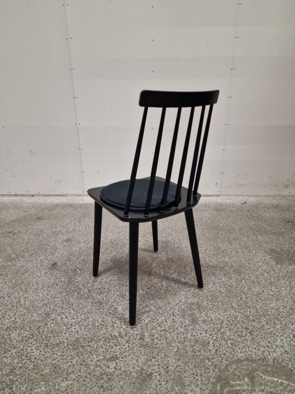 Sort pindestol, Farstrup model 216