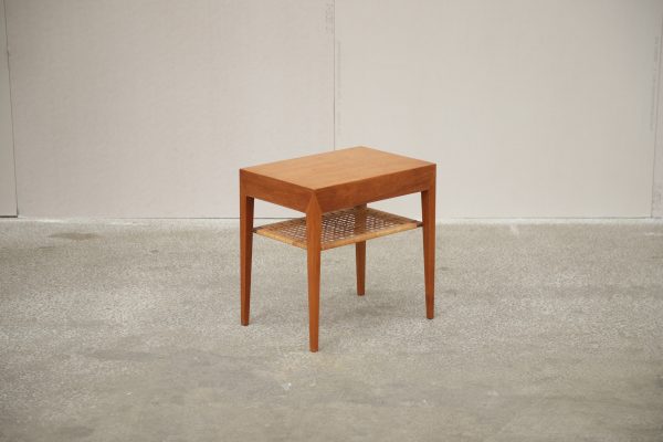 Sybord med flet hylde, teak, Severin Hansen
