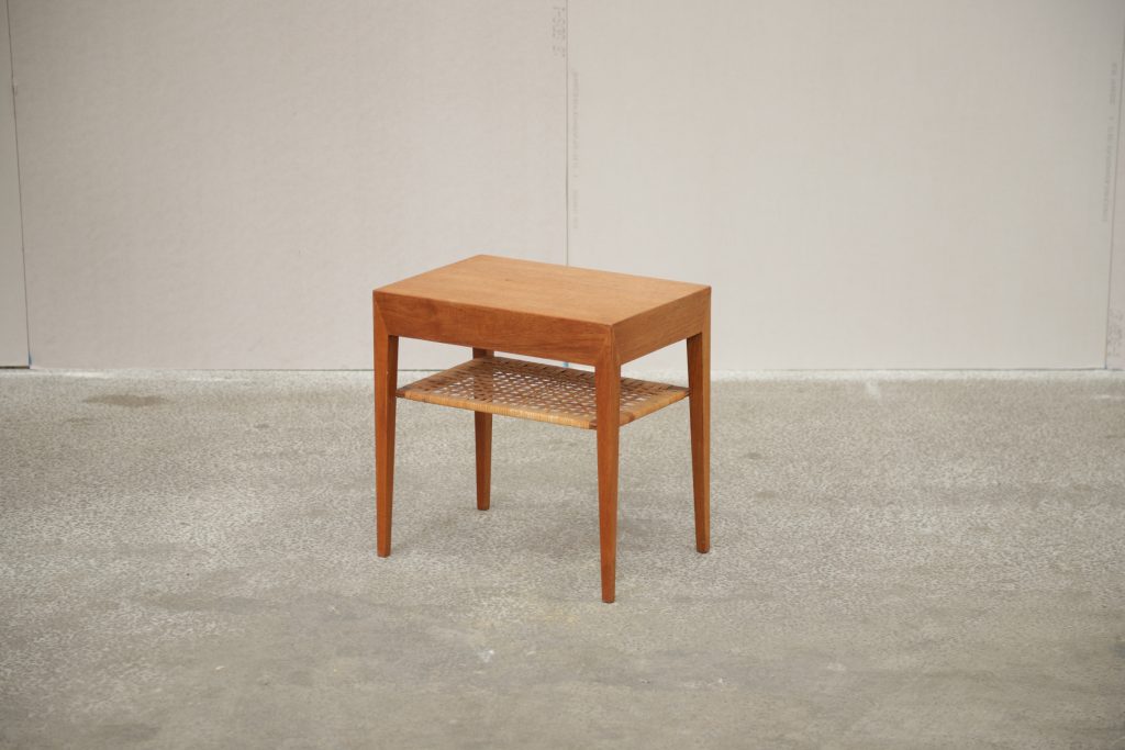 Sybord med flet hylde, teak, Severin Hansen