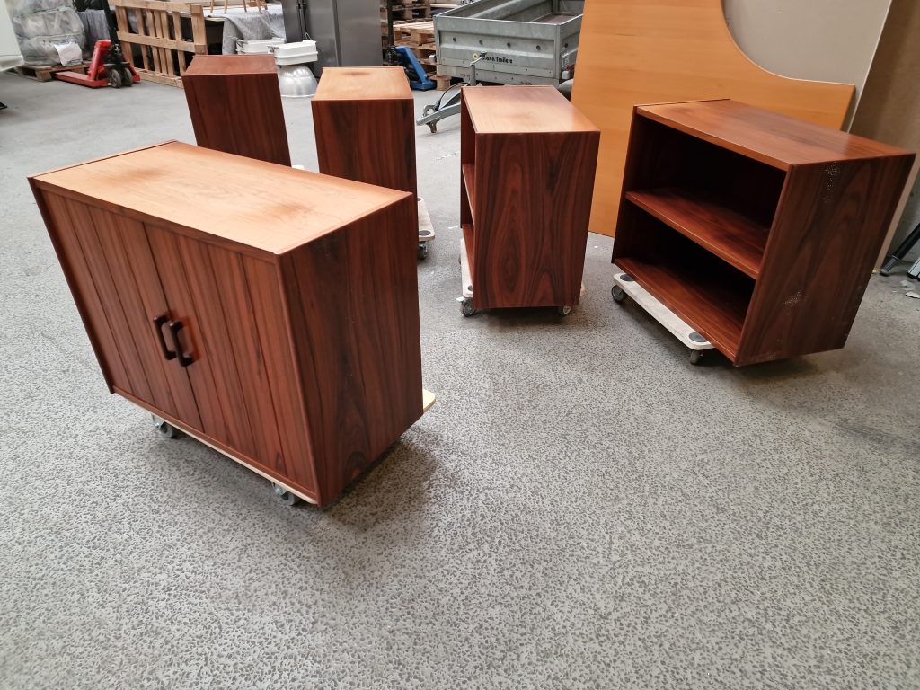Diverse skabe, palisander, 70’er — billede 2