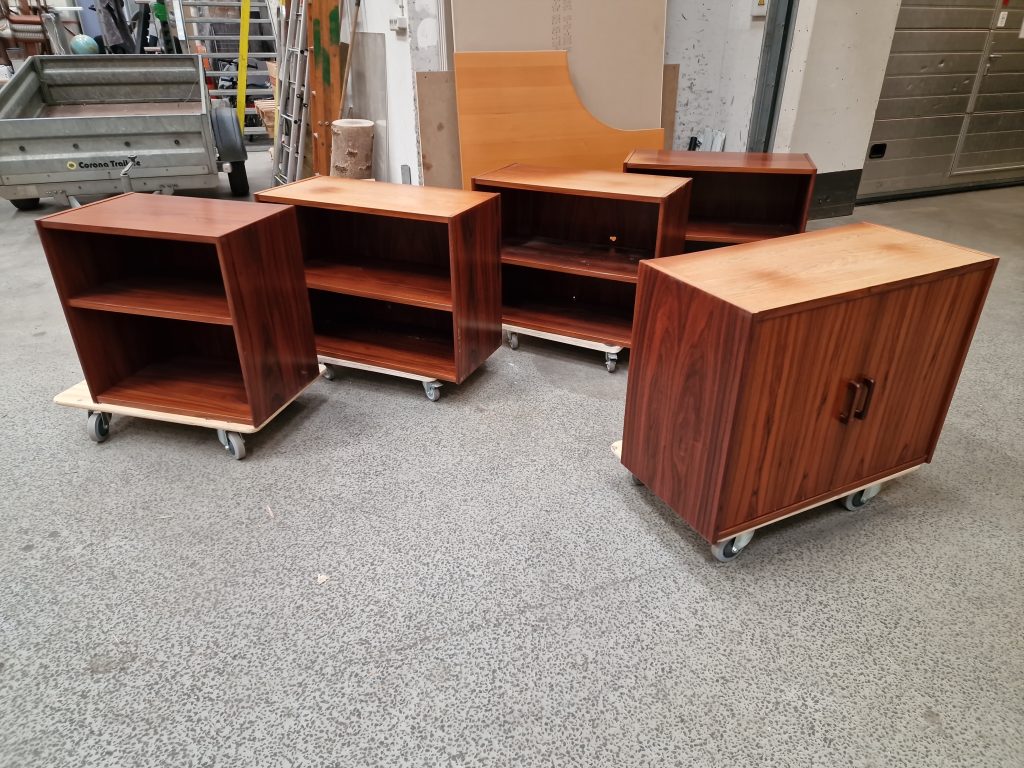 Diverse skabe, palisander, 70’er — billede 3