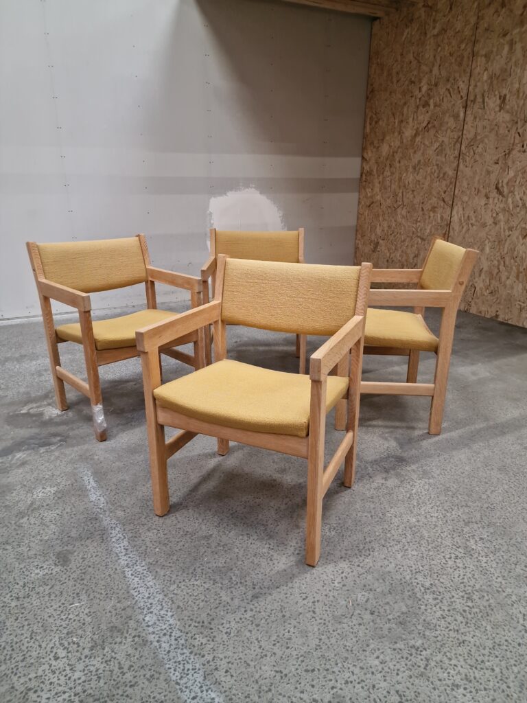 Wegner, Getama Fire armstole i massiv egetræ, Wegner, Getama