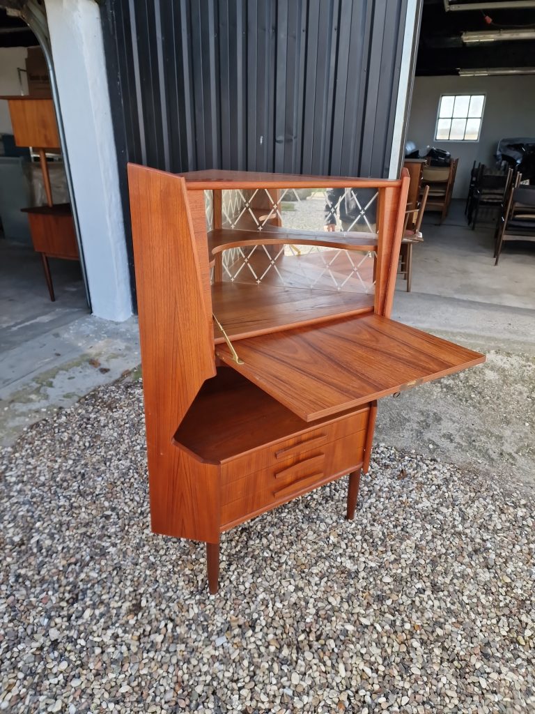 Hjørneskab, teak