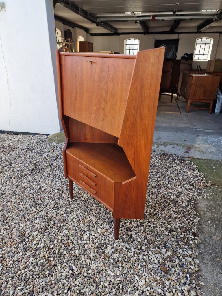 Hjørneskab, teak