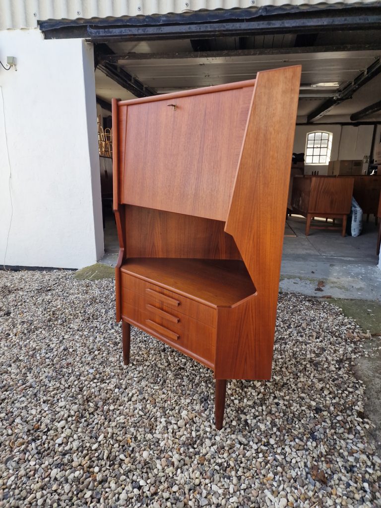Hjørneskab, teak
