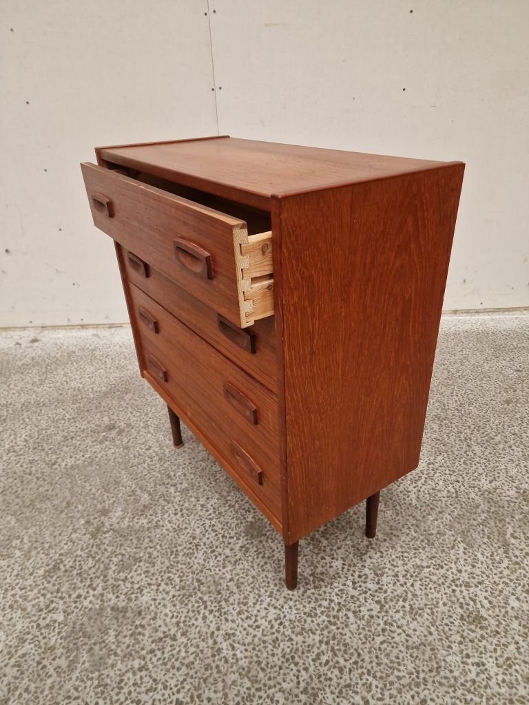 Entrekommode, teak