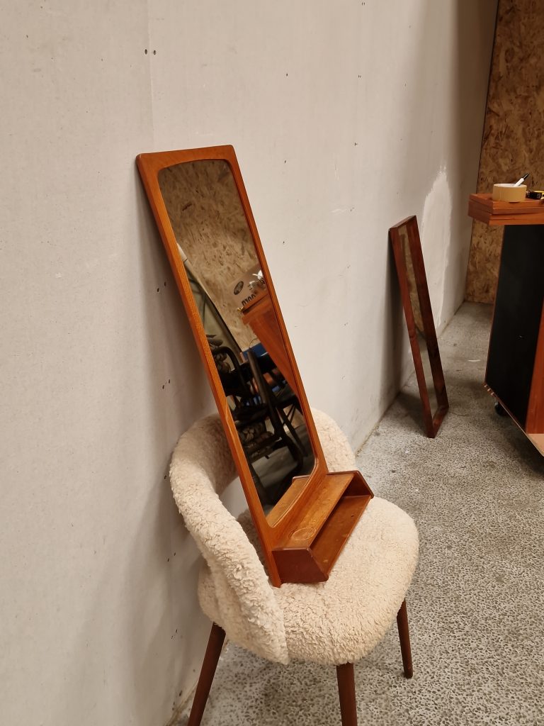 Spejl med hylde, teak — billede 4