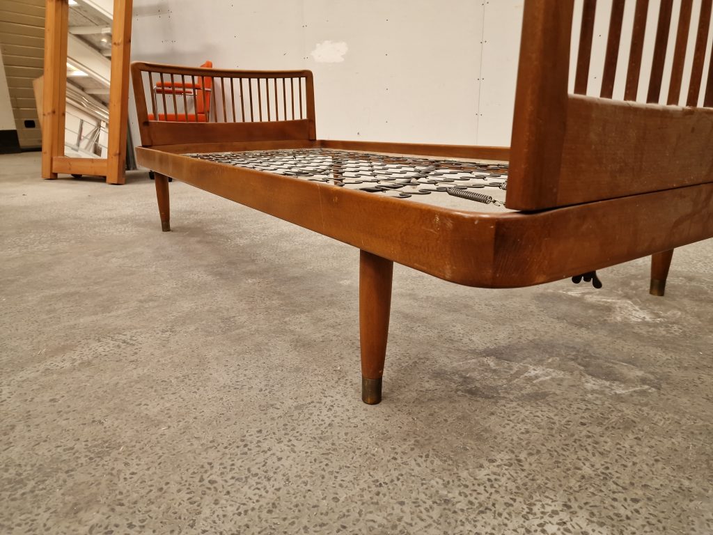 Daybed, nøddetræ, Horsnæs