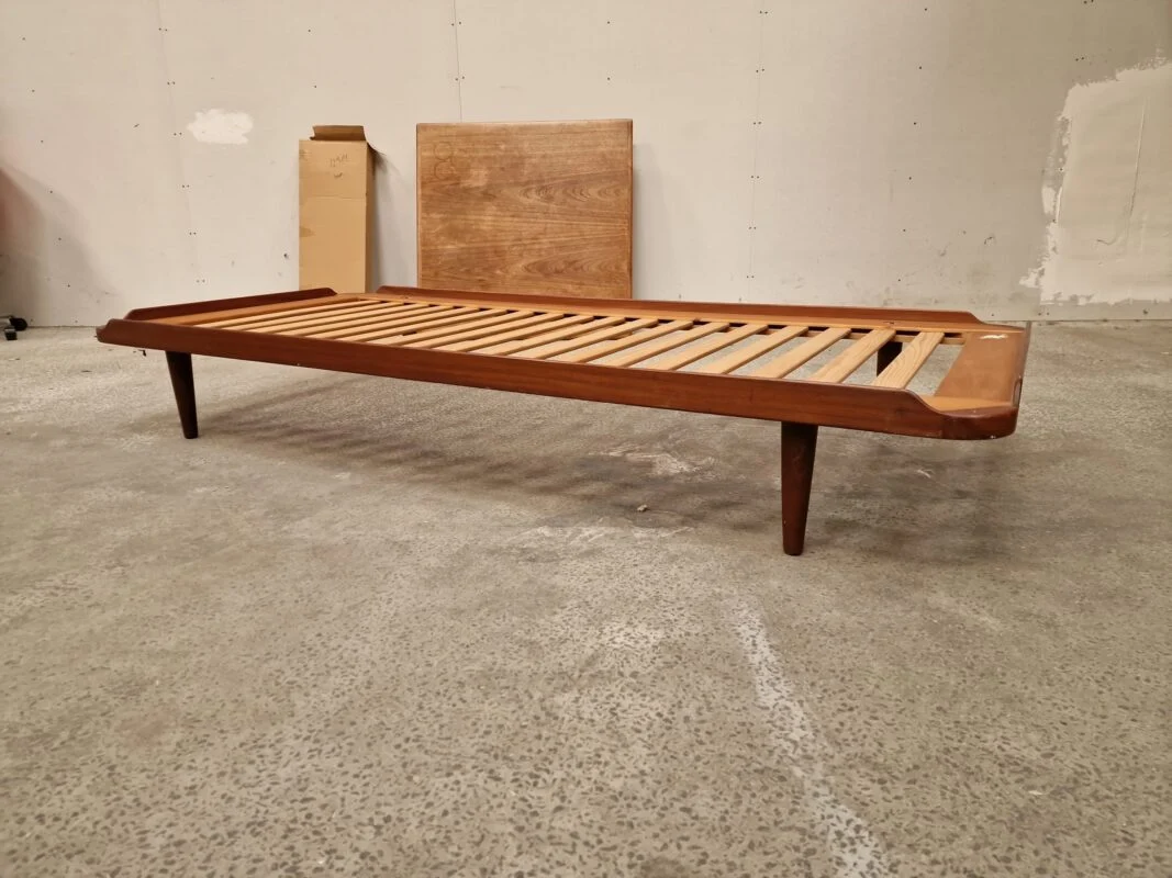 Grete Jalk Daybed, teak