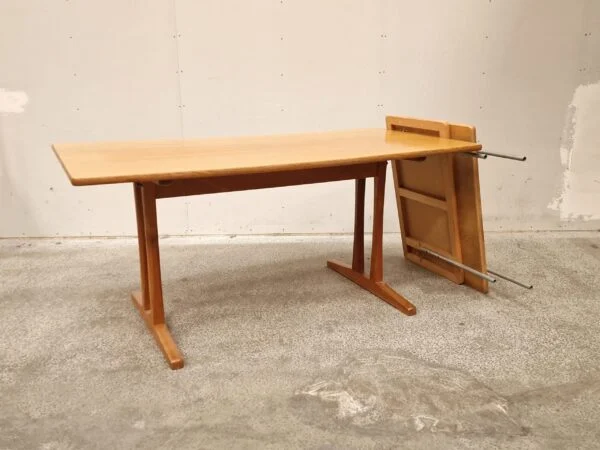 Børge Mogensen Børge Mogensen, Spisebord med shakerstel og tillægsplader, model C18, egetræ — billede 2