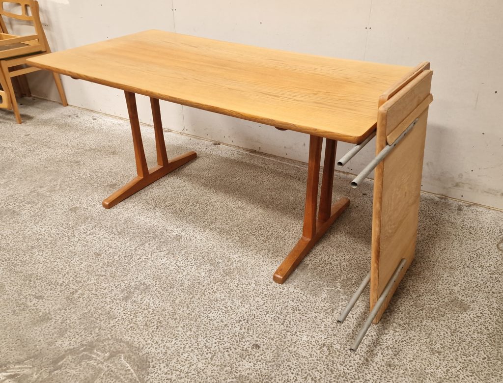 Børge Mogensen Børge Mogensen, Spisebord med shakerstel og tillægsplader, model C18, egetræ — billede 7