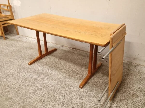 Børge Mogensen Børge Mogensen, Spisebord med shakerstel og tillægsplader, model C18, egetræ — billede 8