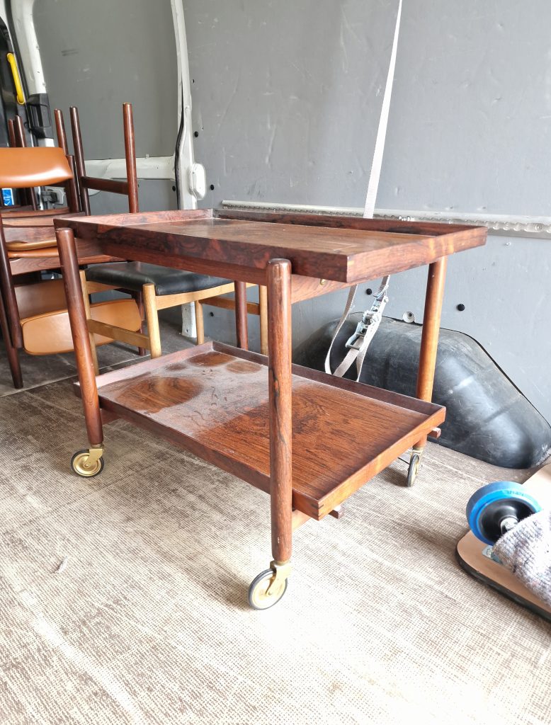 Poul Hundevad, Domus Danica Poul Hundevad. Bakkebord/serveringsvogn med udtræk, palisander — billede 3